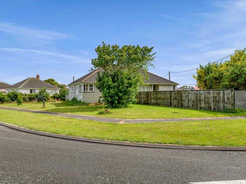 2 Laurent Vc Street, Hawera