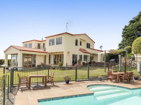 350 Mount Pleasant Road, Mount Pleasant