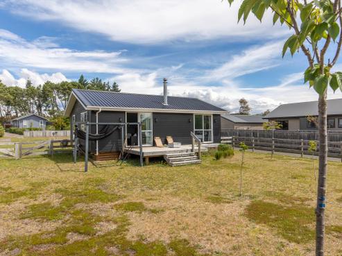 190 Parekawa Drive, Motuoapa