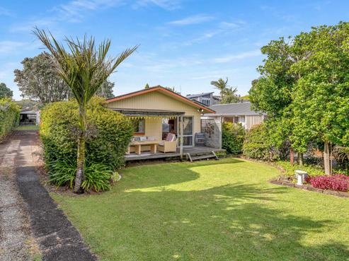 21 Whiritoa Beach Road, Whiritoa