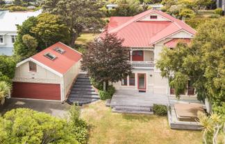 11 Trelissick Crescent, Ngaio