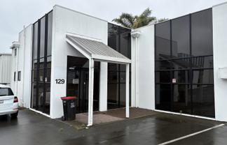 For lease - Industrial warehouse and office