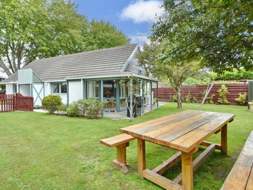4 Egmont Place, Bishopdale