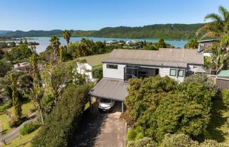 130 Tirohanga Drive, Whangamata