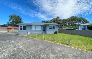 18 Celia Place, Mangere East