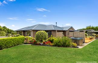 98 Pitt Road, Hillsborough