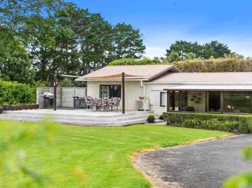 299A Clarks Beach Road, Clarks Beach