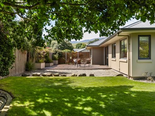 14 Erskine Street, Lake Hayes Estate
