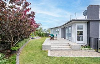 1B Tomin Road, Glenview