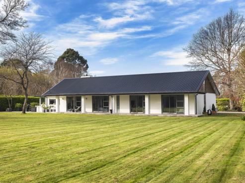 569 Johns Road, Harewood
