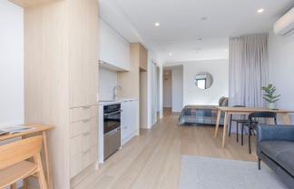105/2B Te Ara Taurapa, Point Chevalier