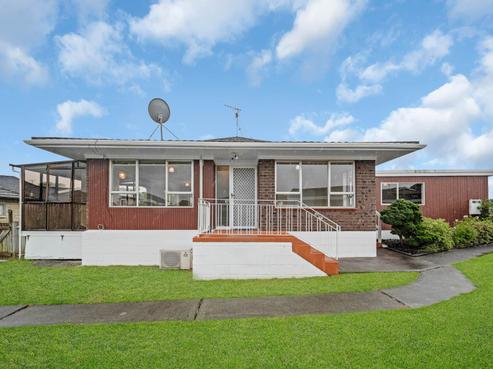17 Faith Bullock Place, New Lynn