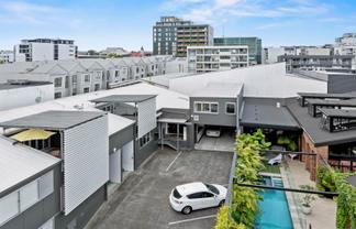 VERSATILE WAREHOUSE/OFFICE
