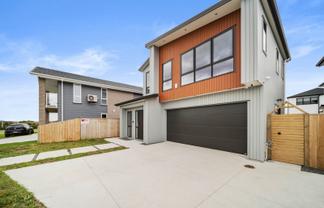 7 Whata Street, Clarks Beach