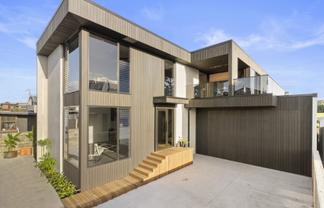 621B Harbour View Road, Whangamata