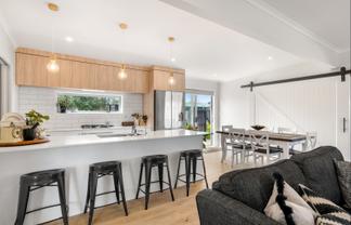 215A Ocean Road, Whangamata