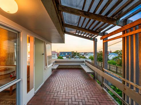 76A Lake Road, Narrow Neck