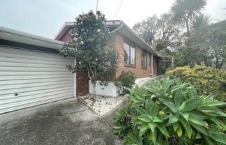 31A Chorley Avenue, Massey