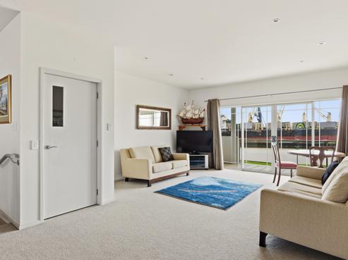 13/100 Customhouse Street, Gisborne