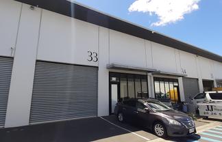 Modern and Functional Industrial Unit For Lease