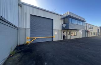 Versatile 378sqm Industrial Unit