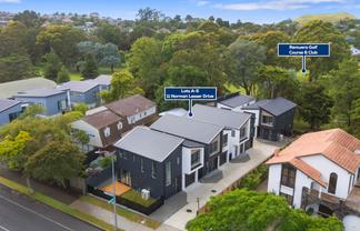 11 Norman Lesser Drive, Saint Johns