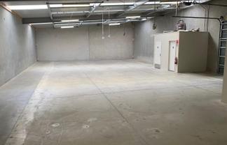 Modern 248sqm Industrial Unit