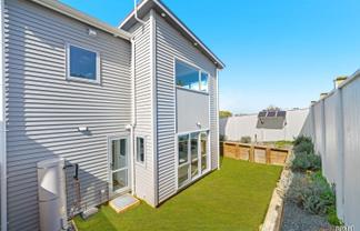 6/40 Estuary Road, Weymouth