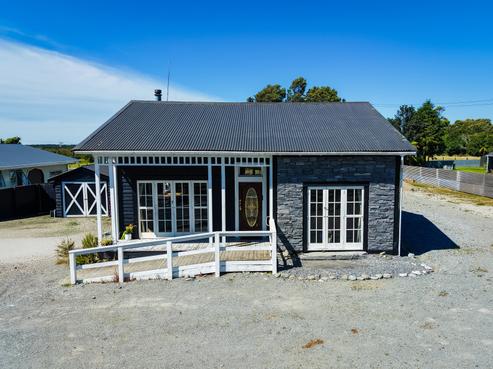 70 Moorhouse Street, Ross