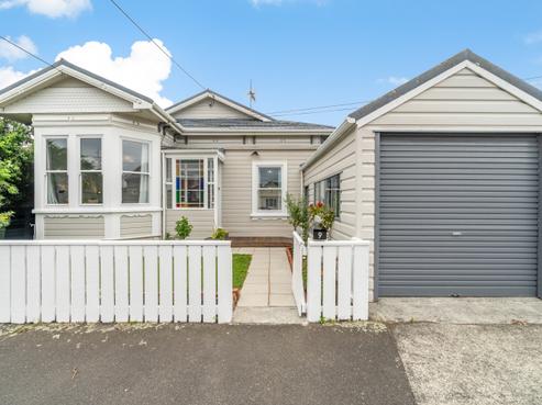 9 Adelaide Street, Petone
