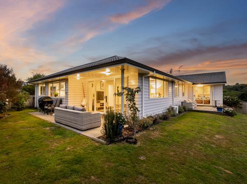 13 Catlins Glen, Aotea