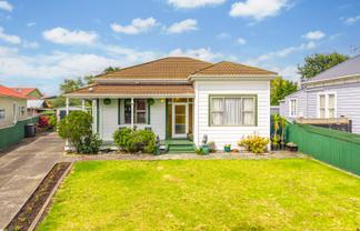 25 Smithfield Road, Tawhero