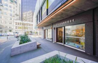 Compact retail in vibrant location