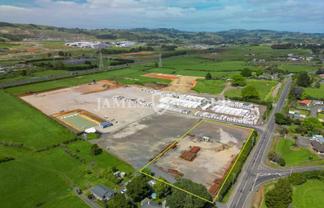 Metaled Yard with Full Utilities | 10,000m²