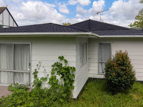 2/21 Challen Close, Conifer Grove