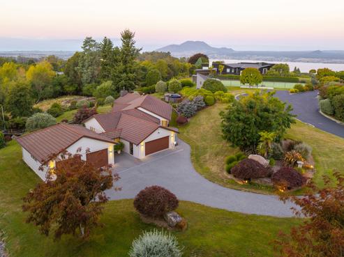6 Cameron Drive, Acacia Bay