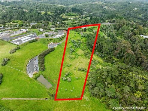 1201 East Coast Road, Redvale