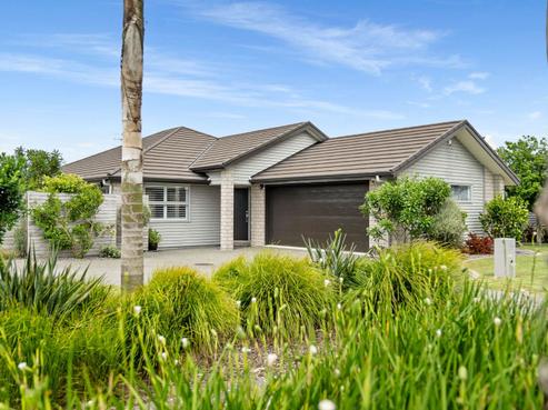 127 Palm Springs Boulevard, Papamoa