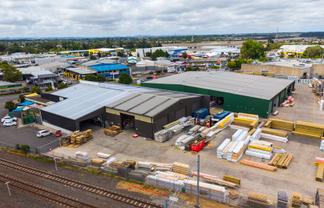 Practical Warehouse with Large Secured Yard