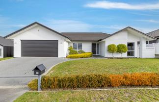 11 Mayfly Grove, Nukuhau