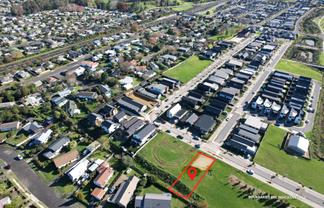 21 Earp Crescent, Chartwell