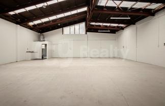 CHEAP 230sqm Onehunga Warehouse | Available NOW