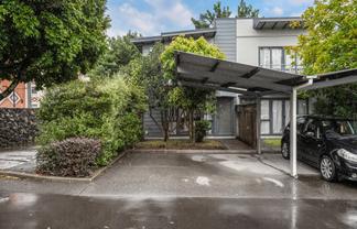 1/8 Soljak Place, Mount Albert