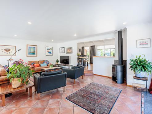 37 Cedar Road, Te Awanga