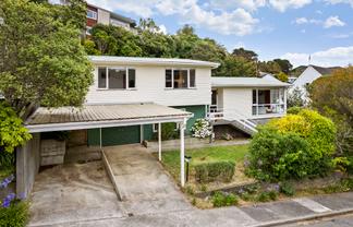 10 Woodhouse Avenue, Karori