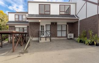 8/75 Delhi Crescent, Khandallah