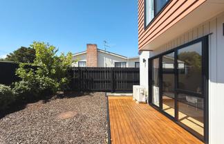 7/17 Rewarewa Road, Te Atatu Peninsula