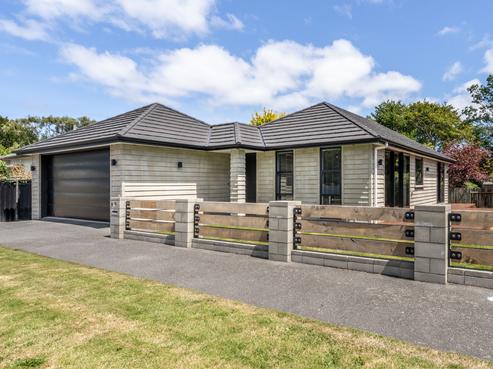 4 Lees Street, Gladstone