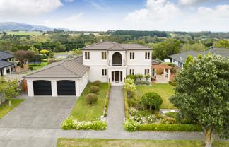 144 Pacific Drive, Fitzherbert