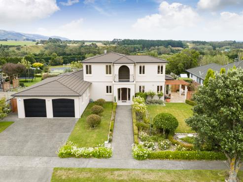 144 Pacific Drive, Fitzherbert